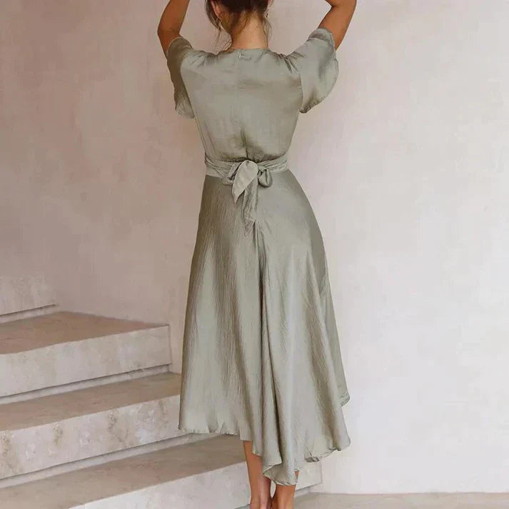 Eline | Romantic Flow Dress with Vintage Notes
