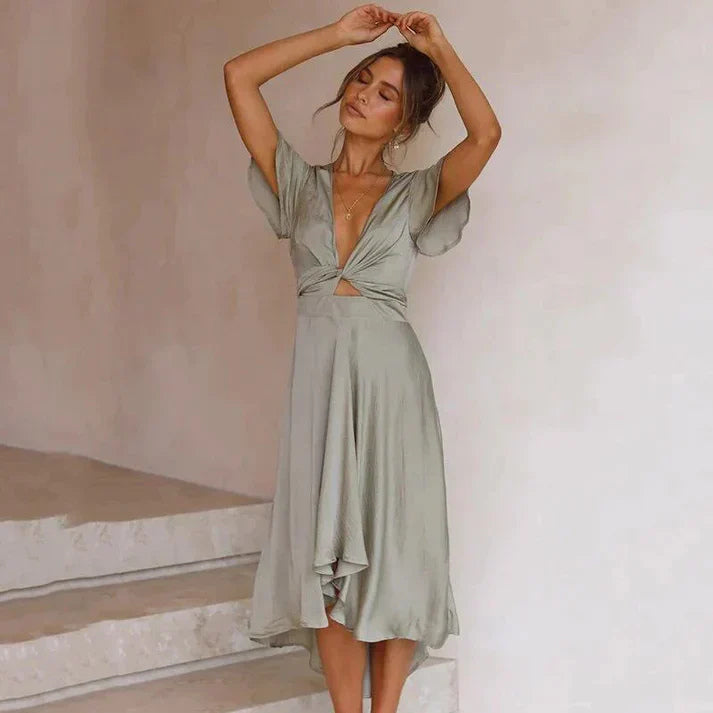 Eline | Romantic Flow Dress with Vintage Notes